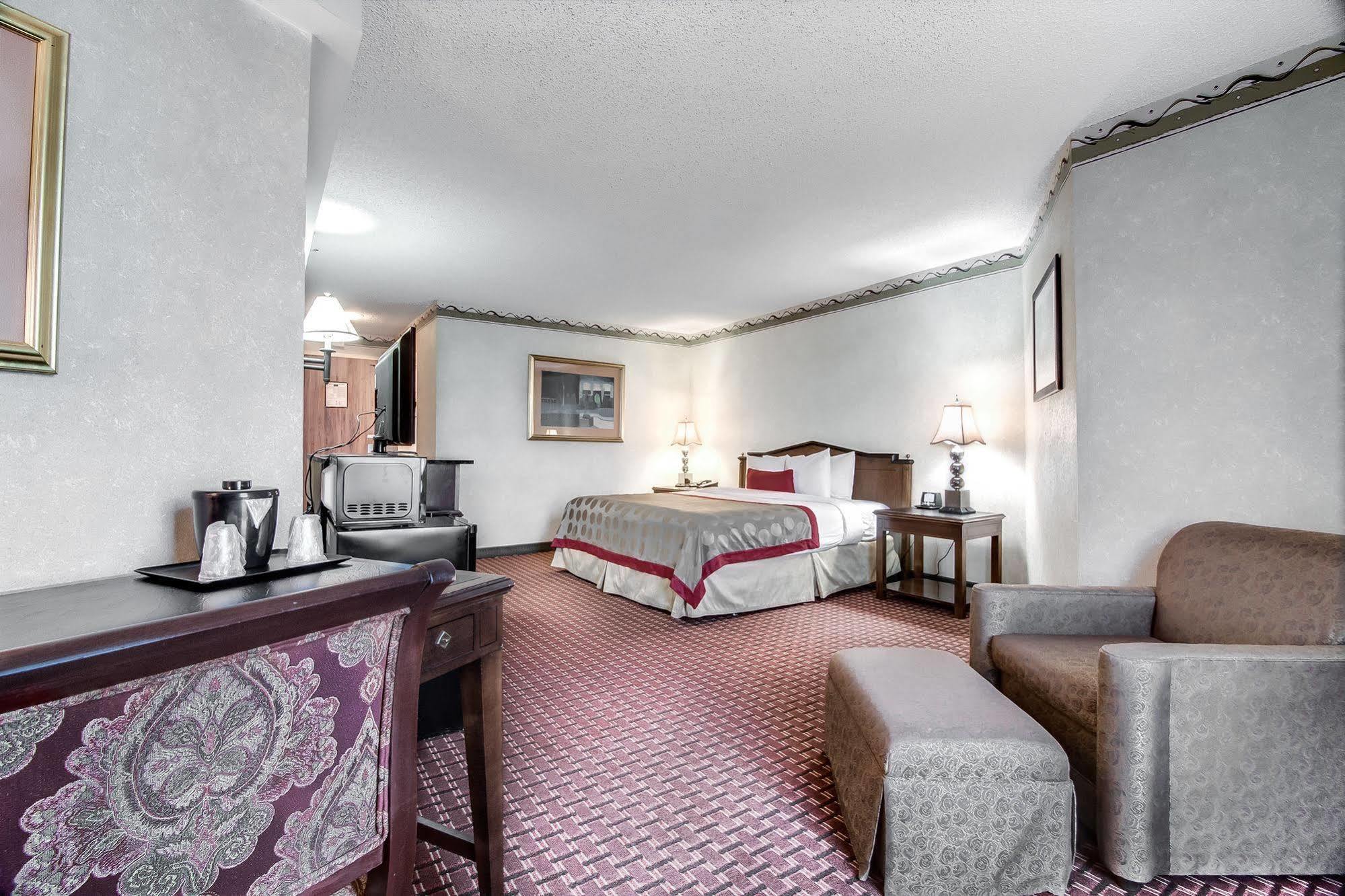 Ramada Plaza By Wyndham Atlanta Airport Hotel College Park Eksteriør billede