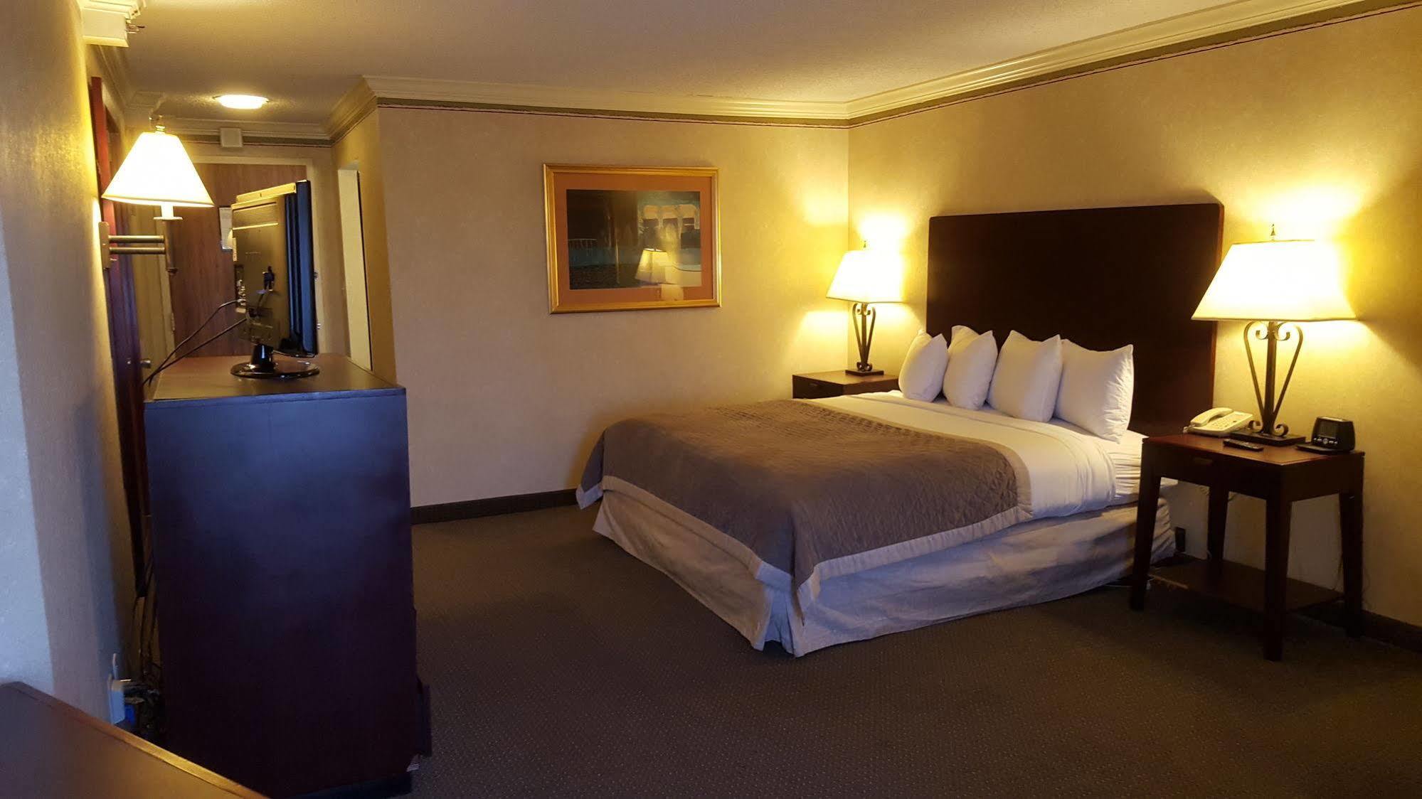 Ramada Plaza By Wyndham Atlanta Airport Hotel College Park Eksteriør billede