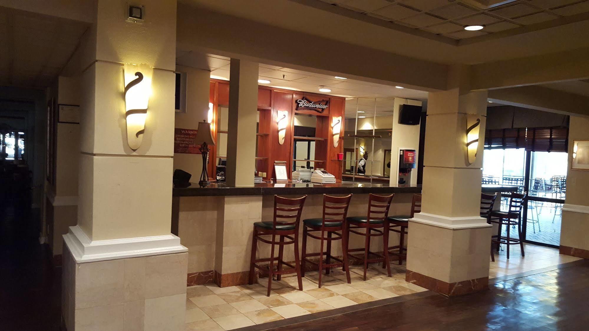 Ramada Plaza By Wyndham Atlanta Airport Hotel College Park Eksteriør billede