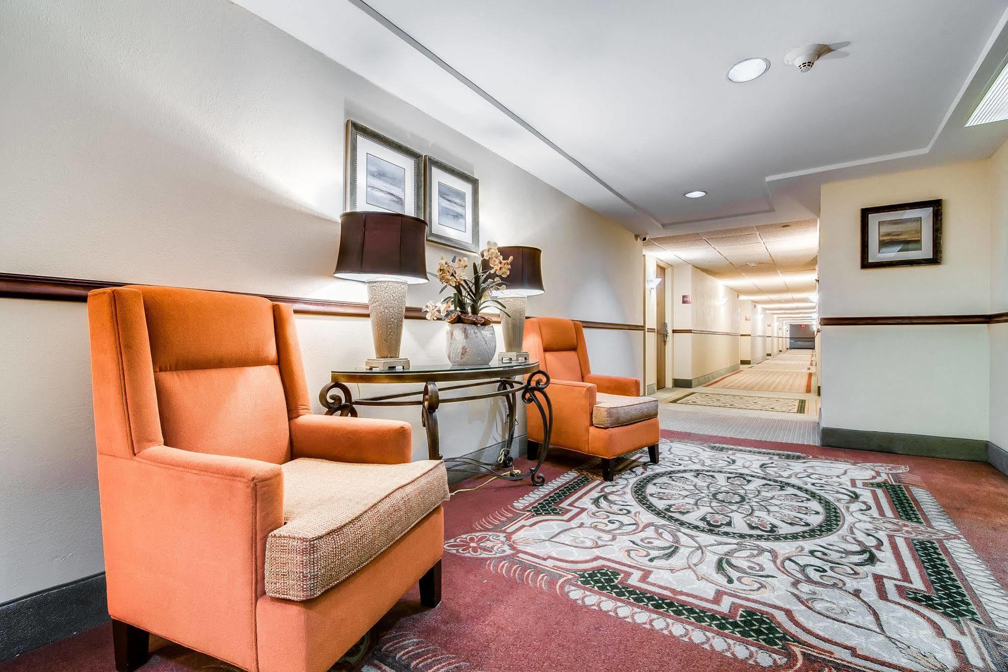 Ramada Plaza By Wyndham Atlanta Airport Hotel College Park Eksteriør billede