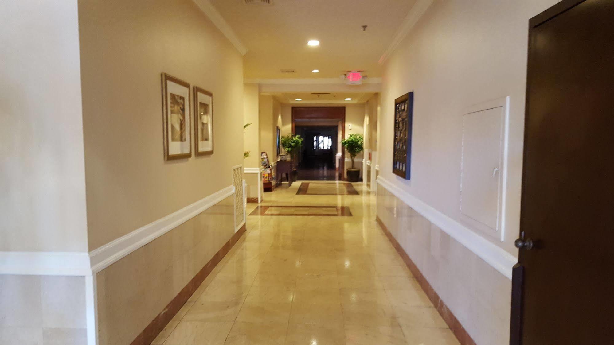 Ramada Plaza By Wyndham Atlanta Airport Hotel College Park Eksteriør billede